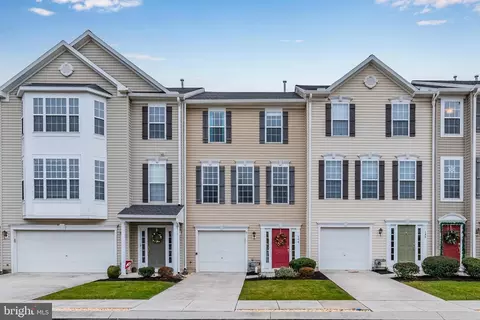 104 Brook Meadow Dr, Mechanicsburg, PA 17050