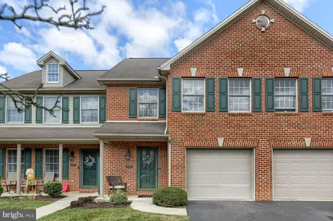 4092 Caissons Ct, Enola, PA 17025