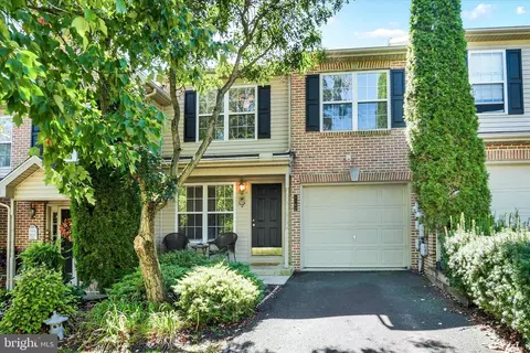 1162 Heron Ct, Mechanicsburg, PA 17050