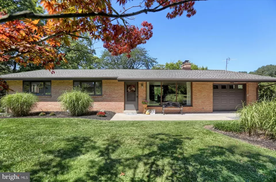 1000 Brentwater Rd, Camp Hill, PA 17011 62 Photos Movoto