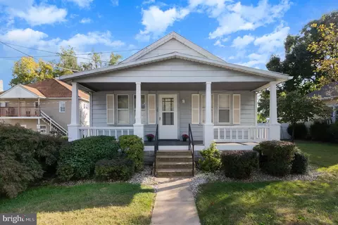 70 E St, Carlisle, PA 17013