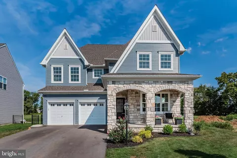 38 Stallion St, Mechanicsburg, PA 17050