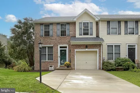 1508 Capitol View Dr, New Cumberland, PA 17070