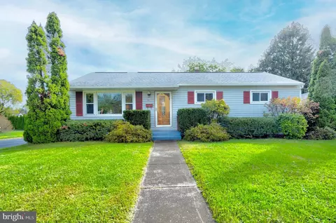 51 Oak Ave, Camp Hill, PA 17011