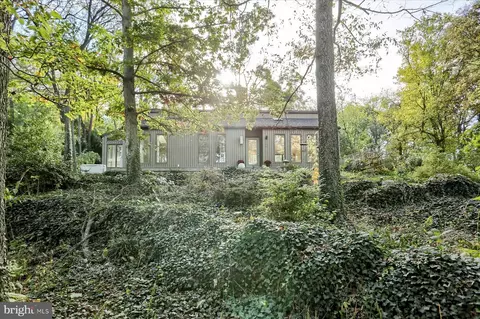 136 Kerrsville Rd, Carlisle, PA 17015