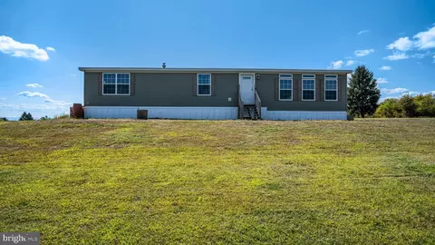 2 Mountain View Ln, Newville, PA 17241