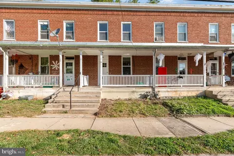 451 W Penn St, Carlisle, PA 17013