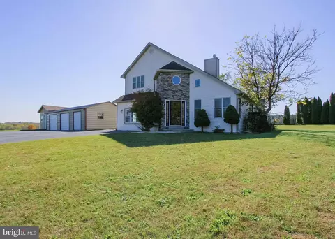 621 Creek Rd, Carlisle, PA 17013