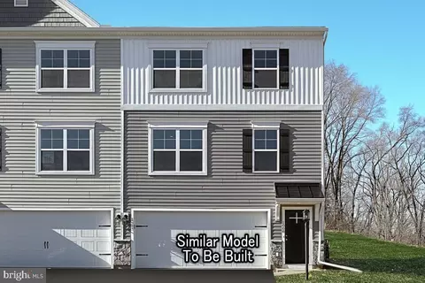 132 Copperleaf Dr #34, Mechanicsburg, PA 17050