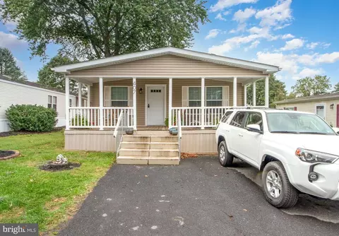 407 Wren Ct, Mechanicsburg, PA 17050
