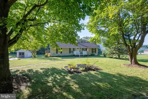 1148 Myerstown Rd, Gardners, PA 17324