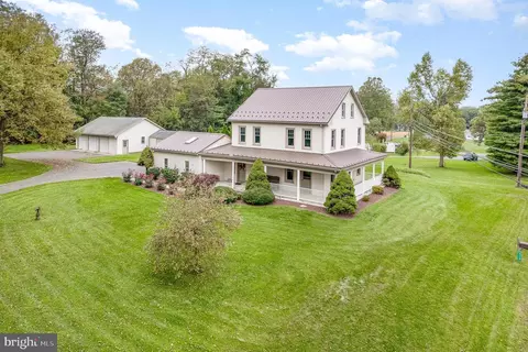 830 Boiling Springs Rd, Mechanicsburg, PA 17055