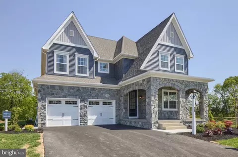 6 Stallion St, Mechanicsburg, PA 17050