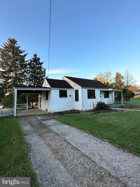 756 W Louther St, Carlisle, PA 17013
