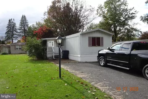 88 Shippensburg Mobile Est, Shippensburg, PA 17257