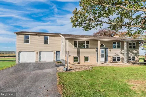 57 Carla Dr, Shippensburg, PA 17257
