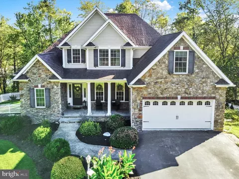 101 Shatto Dr, Carlisle, PA 17013