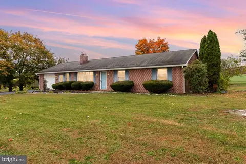 649 Greenspring Rd, Newville, PA 17241