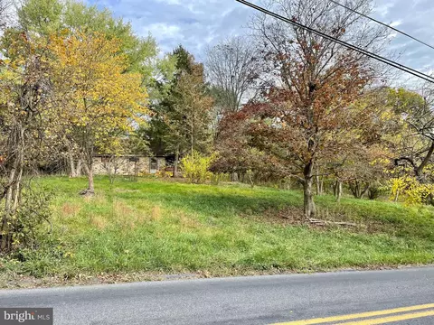 102 Beard Rd, Enola, PA 17025