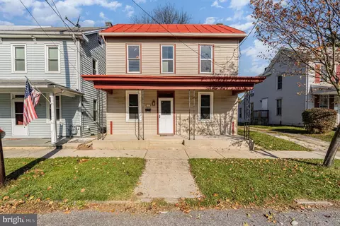 113 E Portland St, Mechanicsburg, PA 17055