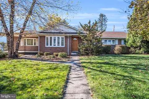 750 N Pitt St, Carlisle, PA 17013
