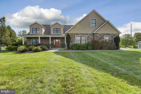 1410 Wellgate Ln, Mechanicsburg, PA 17055