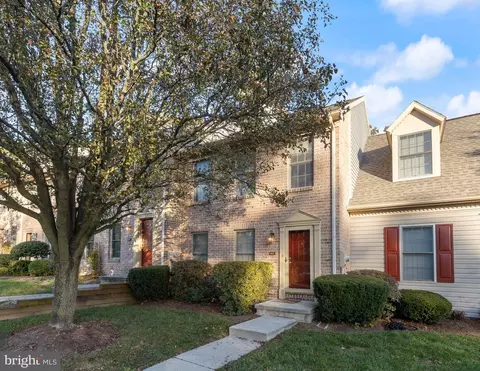 1422 Timber Chase Dr, Mechanicsburg, PA 17050
