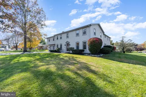 1000 Dale Pl, Carlisle, PA 17013