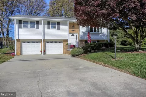 24 Kevin Rd, Mechanicsburg, PA 17050