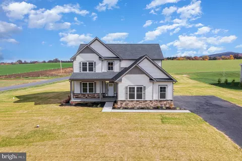 205 Mountain View Rd, Mount Holly Springs, PA 17065