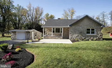 613 Silver Spring Rd, Mechanicsburg, PA 17050