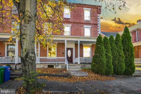 308 E North St, Carlisle, PA 17013