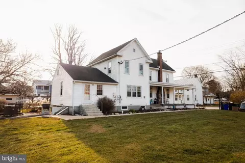 25 S Queen St, Shippensburg, PA 17257