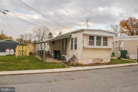75 Bonnybrook Rd #17, Carlisle, PA 17013
