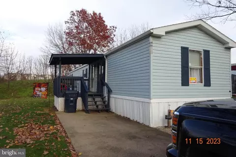 99 Shippensburg Mobile Est, Shippensburg, PA 17257