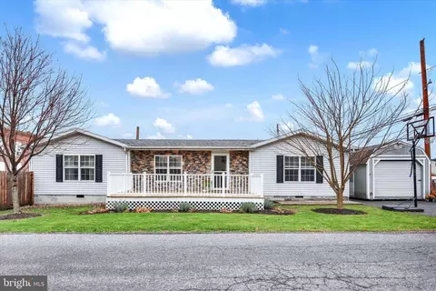 211 Lincoln St, Enola, PA 17025
