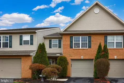 1114 Cross Creek Dr, Mechanicsburg, PA 17050