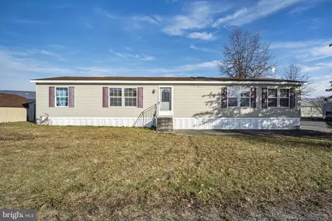 173 Country View Est, Newville, PA 17241