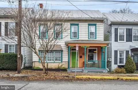 302 S York St, Mechanicsburg, PA 17055