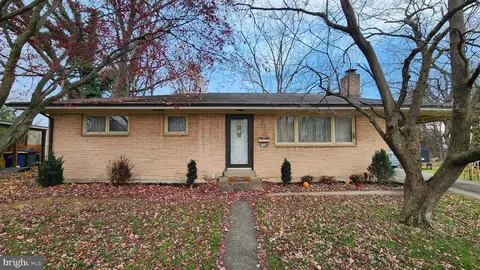 137 Limestone Dr, Camp Hill, PA 17011