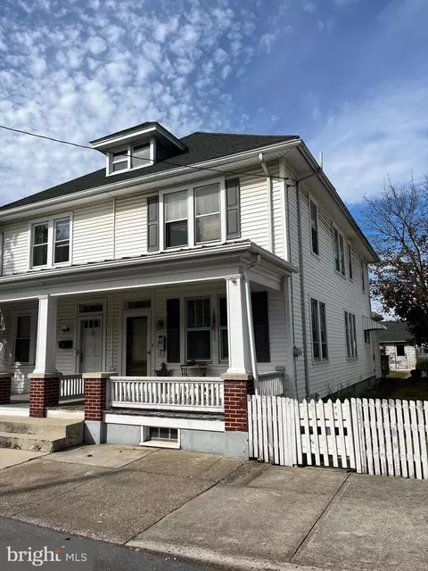 23 E Keller St, Mechanicsburg, PA 17055