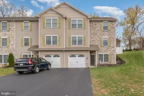 6 Luke Ln, Carlisle, PA 17013