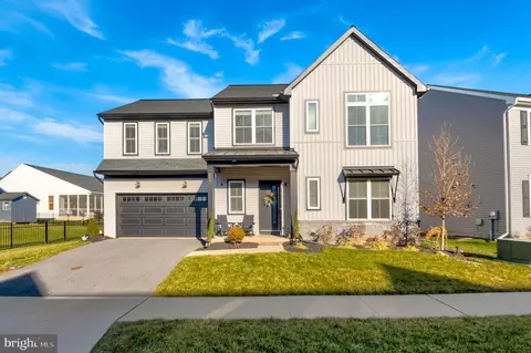 111 Stickley Dr, Mechanicsburg, PA 17055