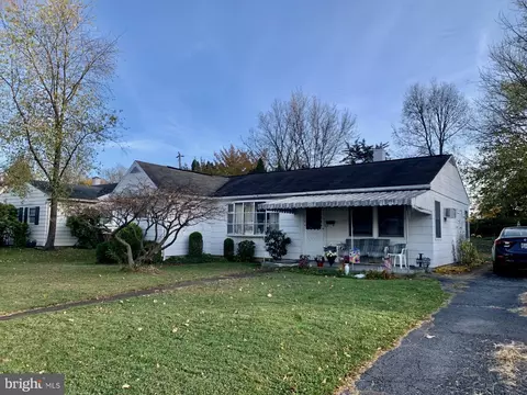 3513 Chestnut St, Camp Hill, PA 17011