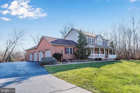 7 Erin Pl, Carlisle, PA 17015