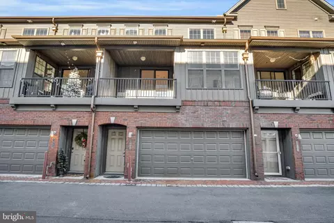 1407 Benton Way, Mechanicsburg, PA 17055