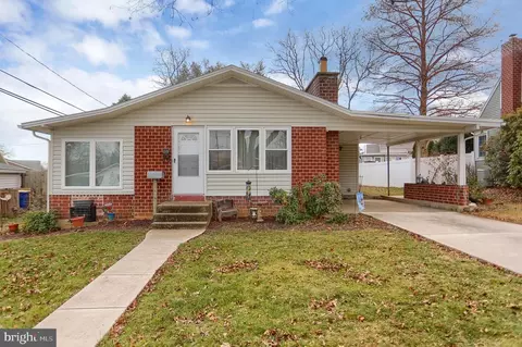 1293 Kelton Rd, Camp Hill, PA 17011