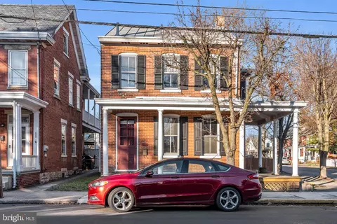 249 Walnut St, Carlisle, PA 17013
