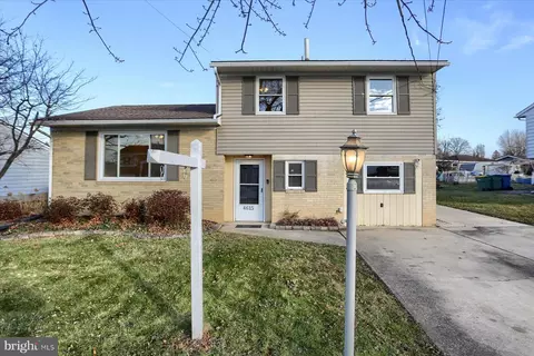4615 S Clearview Dr, Camp Hill, PA 17011