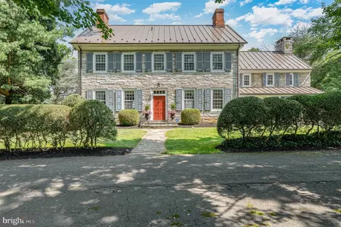 1443 S York St, Mechanicsburg, PA 17055